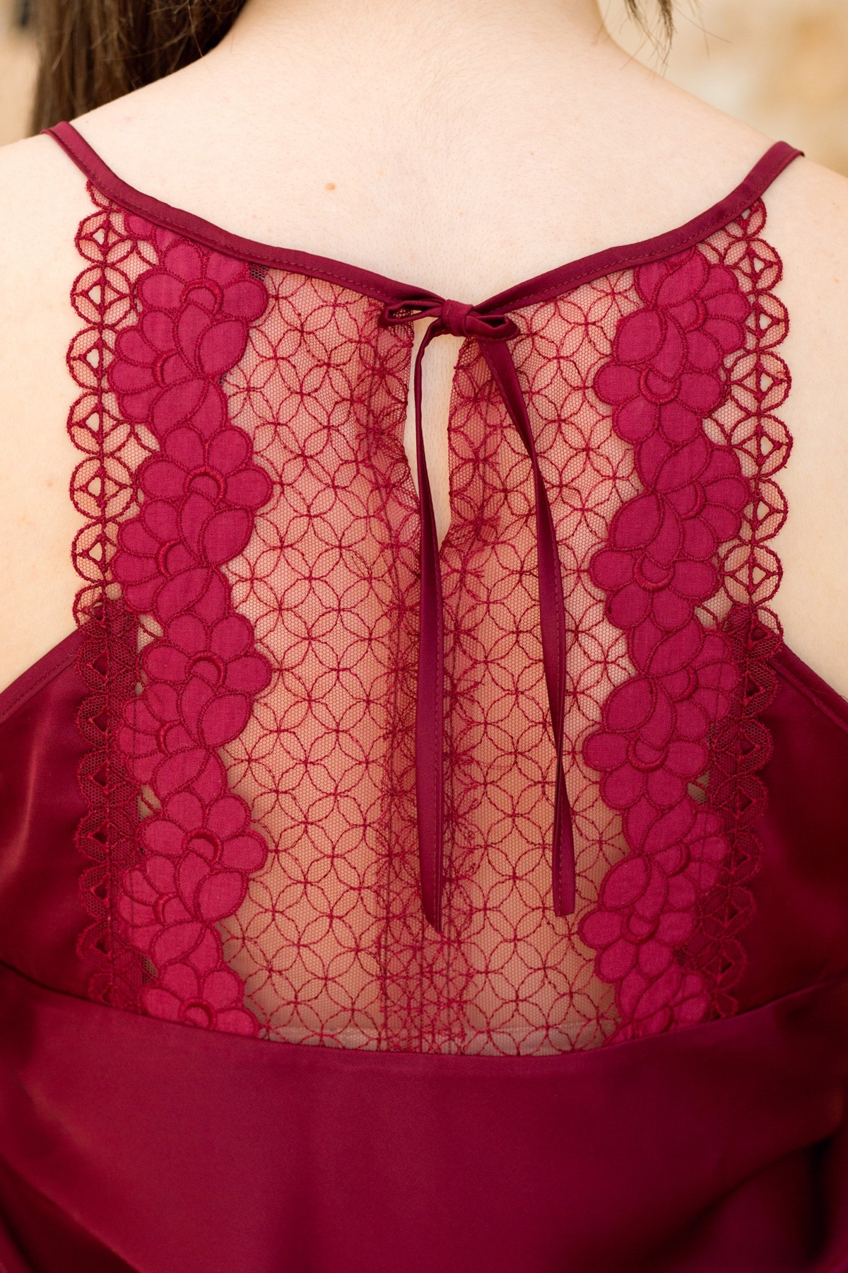 Ensemble pyjama femme caraco et short en satin avec dentelle raffinée