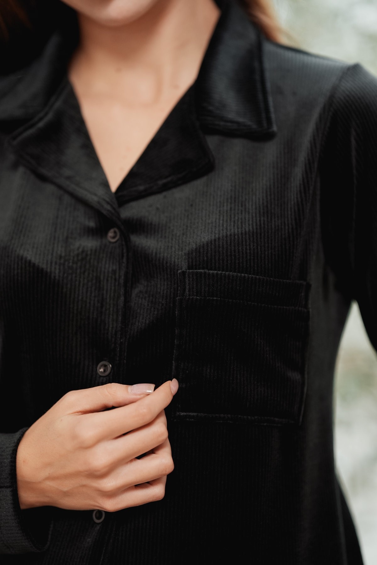 Ensemble pyjama femme velours rayé | Homewear chic – Glossy Envy Tunisie